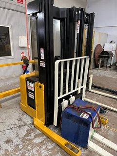 Used equipment: Yale MRW030E