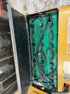 Used equipment: Yale MRW030E