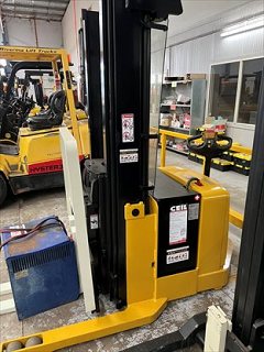 Used equipment: Yale MRW030E