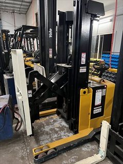 Used equipment: Yale MRW030E