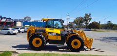 Used equipment: JCB 531-70 AGRI