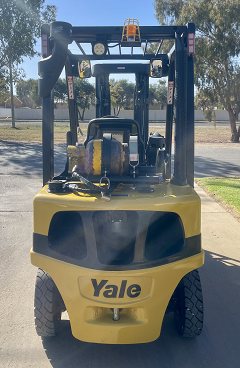 Used equipment: YALE GLP25VX