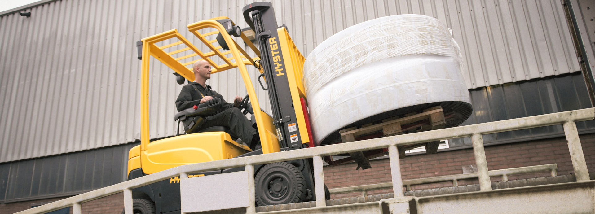 Hyster J1.6–2.0XN Electric Forklifts