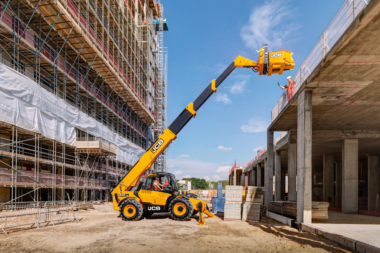 JCB 540-180 Hi-Viz