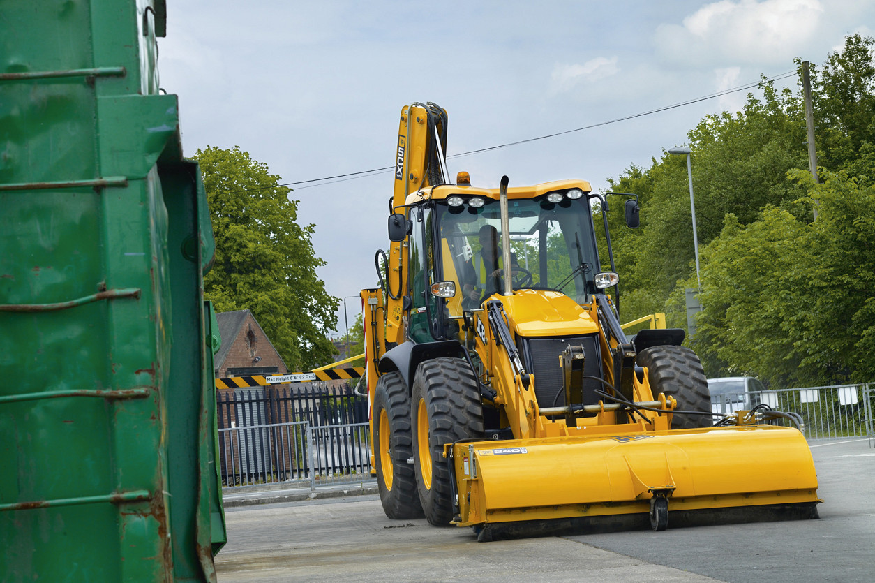 JCB 5CX