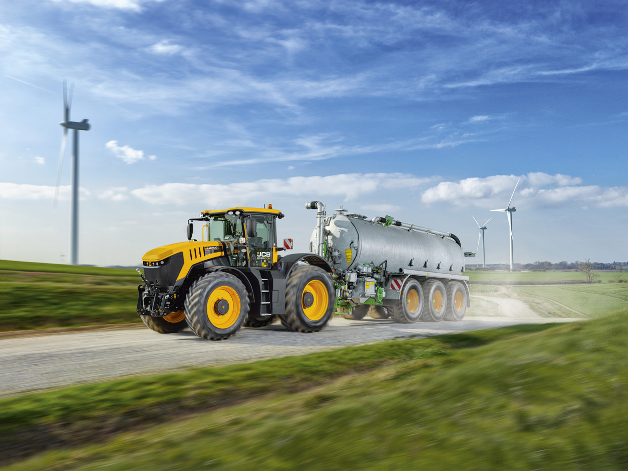 JCB 8000 Series Fastrac iCON